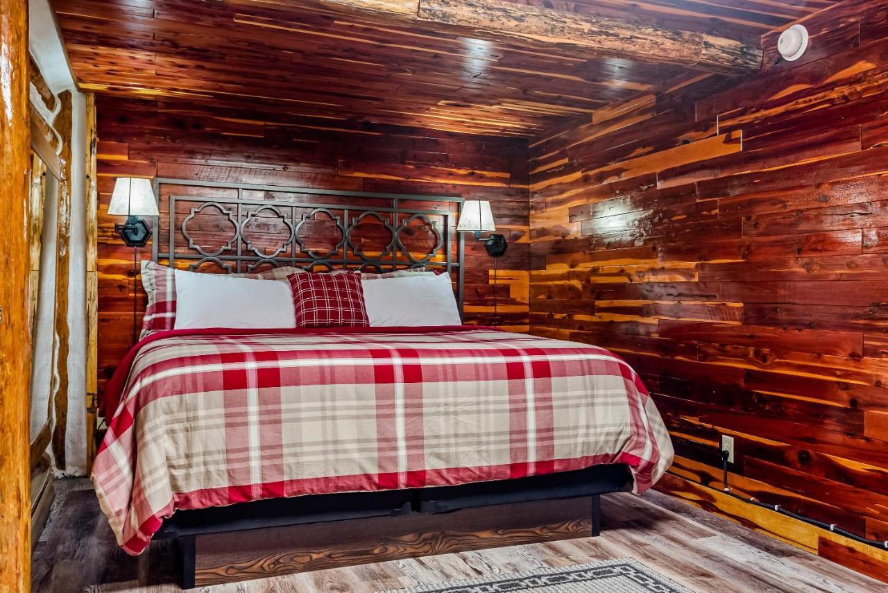 יוריקה ספרינגס Log Cabin Inn מראה חיצוני תמונה
