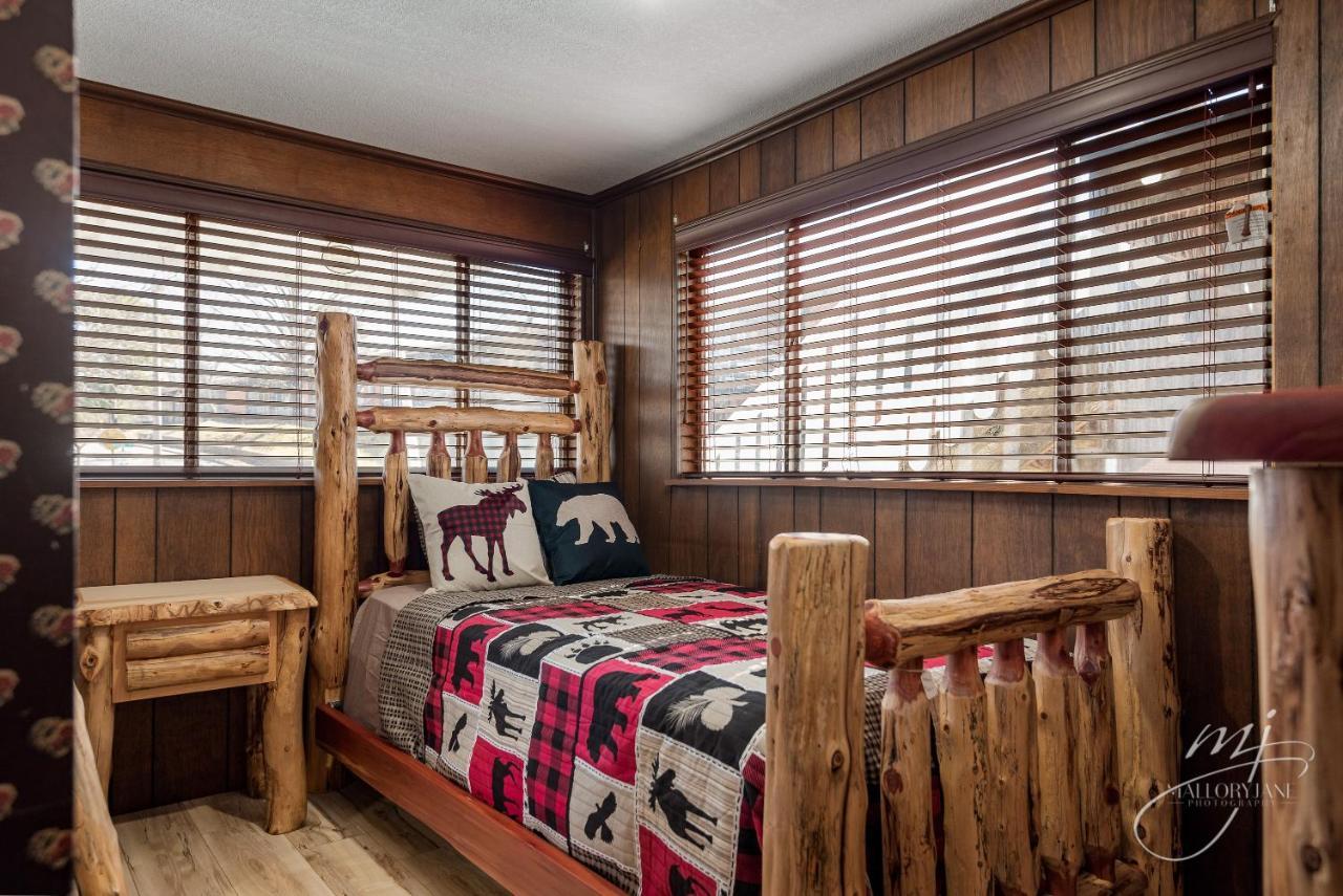יוריקה ספרינגס Log Cabin Inn מראה חיצוני תמונה