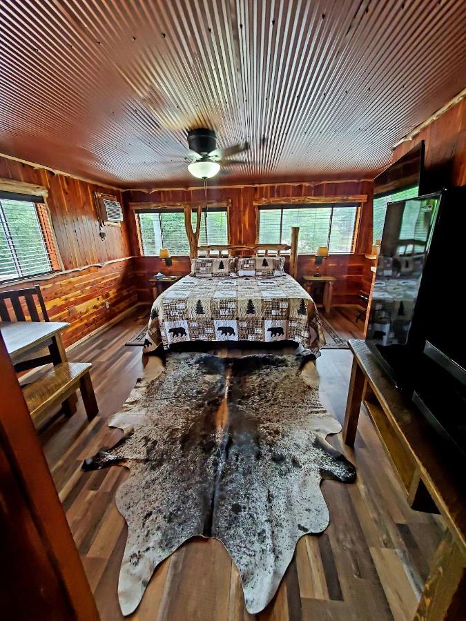 יוריקה ספרינגס Log Cabin Inn מראה חיצוני תמונה